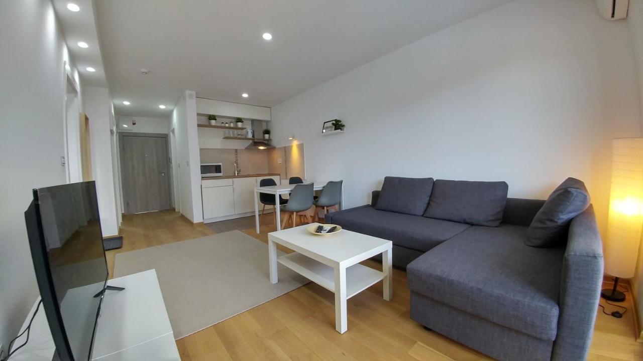 J&J Apartments Belgrado Exterior foto